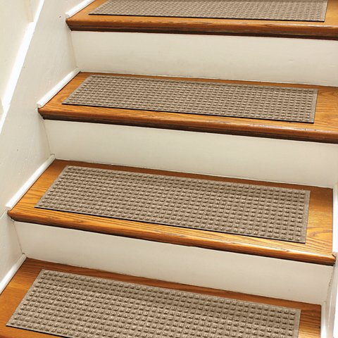 Recycled WaterHog® Grid Stair Treads - US 8458