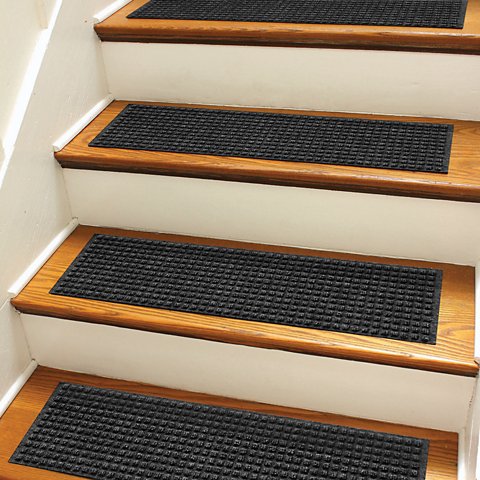 Recycled WaterHog® Grid Stair Treads - US 4417