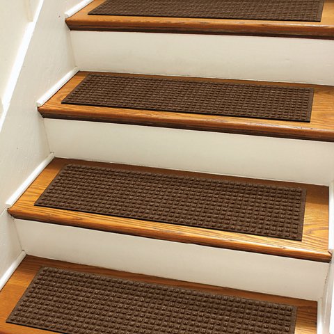 Recycled WaterHog® Grid Stair Treads - US 2574