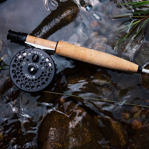 Superfine Graphite Fly Rods - US 5822